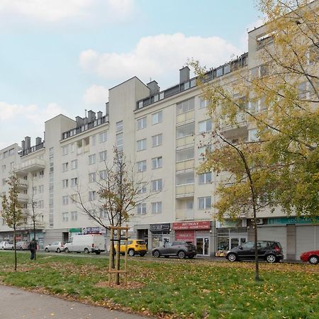 Metro Kabaty Lovely Studio Apartment By Noclegi Renters Warszawa Eksteriør billede